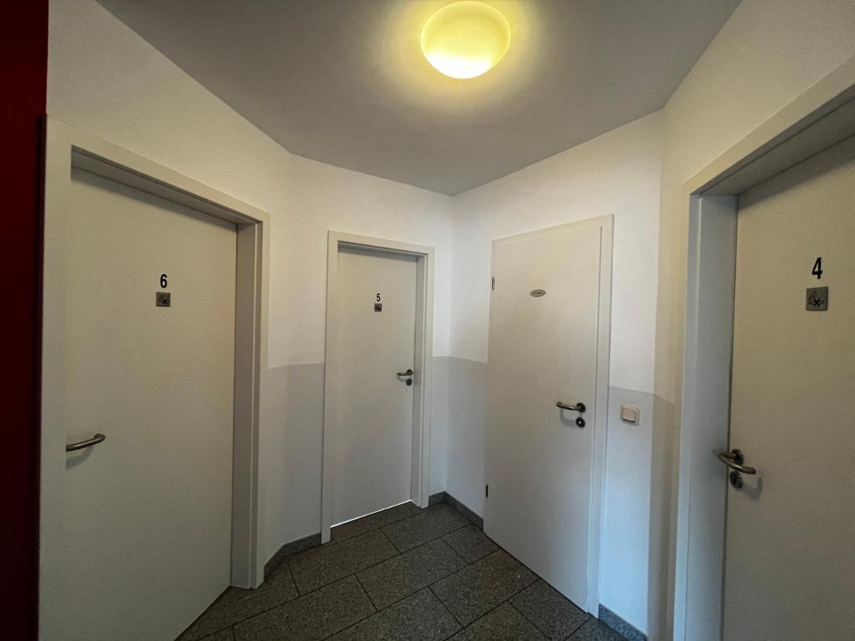 Hotelzimmer In Neusserstrasse Кёльн Экстерьер фото
